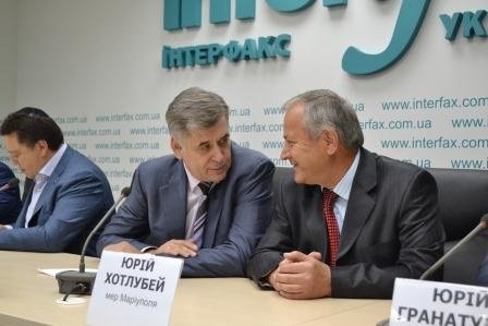 Хотлубей заявил в Киеве, что Мариуполь готов к выборам и поддержал создание новой партии (фото) - фото 1 Хотлубей заявил в Киеве, что Мариуполь готов к выборам и поддержал создание новой партии (фото) - фото 1