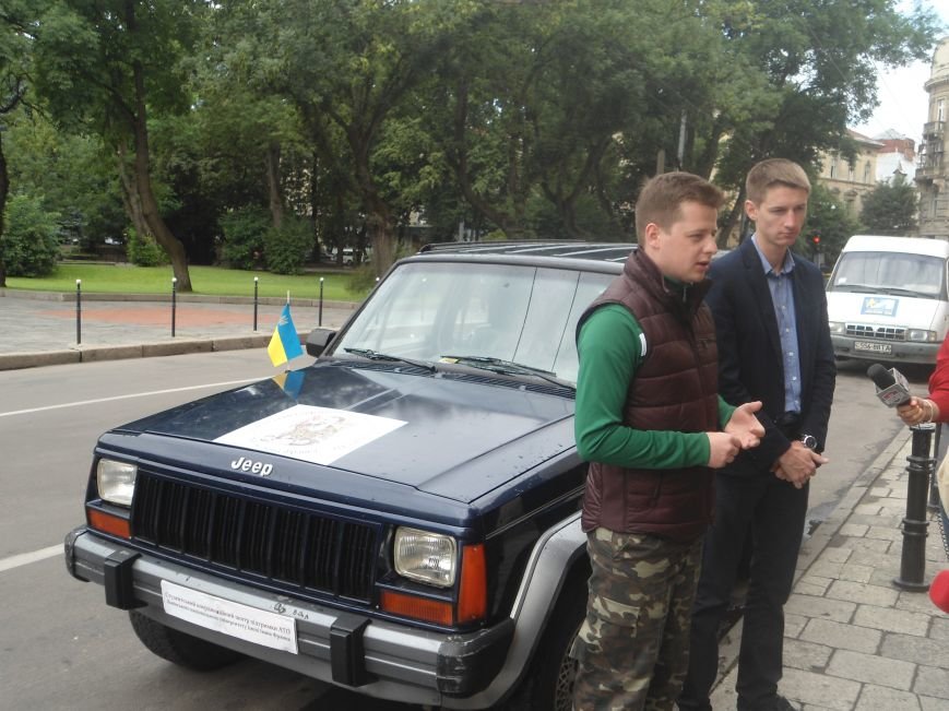Львівські студенти зібрали більше 70 тис.грн. на закупівлю автомобіля для бійців (ФОТО) (фото) - фото 7 Львівські студенти зібрали більше 70 тис.грн. на закупівлю автомобіля для бійців (ФОТО) (фото) - фото 7