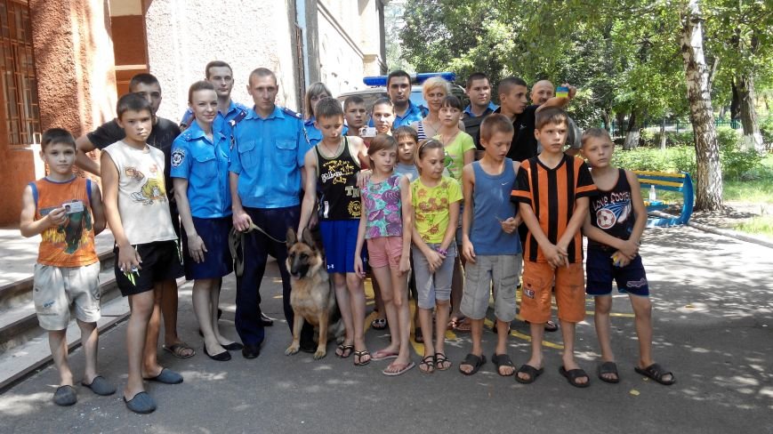 В Краматорском приюте разыскивали пропавшего подростка (ВИДЕО,ФОТО) (фото) - фото 13 В Краматорском приюте разыскивали пропавшего подростка (ВИДЕО,ФОТО) (фото) - фото 13