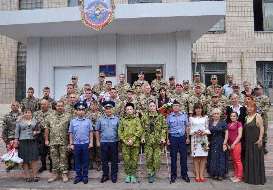 Бойцы Николаевской аэромобилки получили награды «За оборону Донецкого аэропорта» (ФОТО) (фото) - фото 3 Бойцы Николаевской аэромобилки получили награды «За оборону Донецкого аэропорта» (ФОТО) (фото) - фото 3