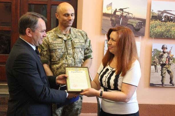 У Львові відзначили волонтерів за допомогу бійцям, які перебувають на передовій (фото) - фото 1 У Львові відзначили волонтерів за допомогу бійцям, які перебувають на передовій (фото) - фото 1
