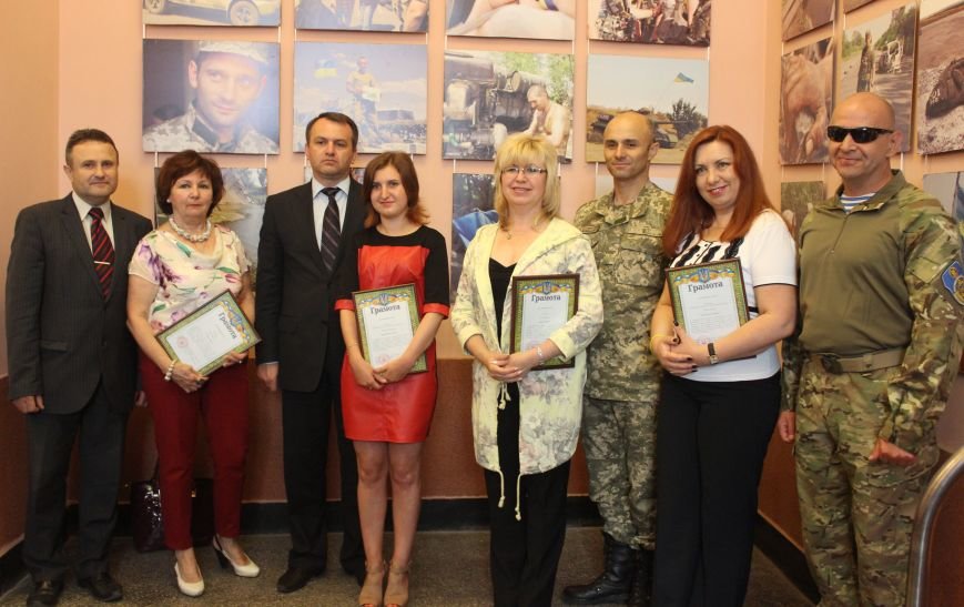 У Львові відзначили волонтерів за допомогу бійцям, які перебувають на передовій (фото) - фото 3 У Львові відзначили волонтерів за допомогу бійцям, які перебувають на передовій (фото) - фото 3