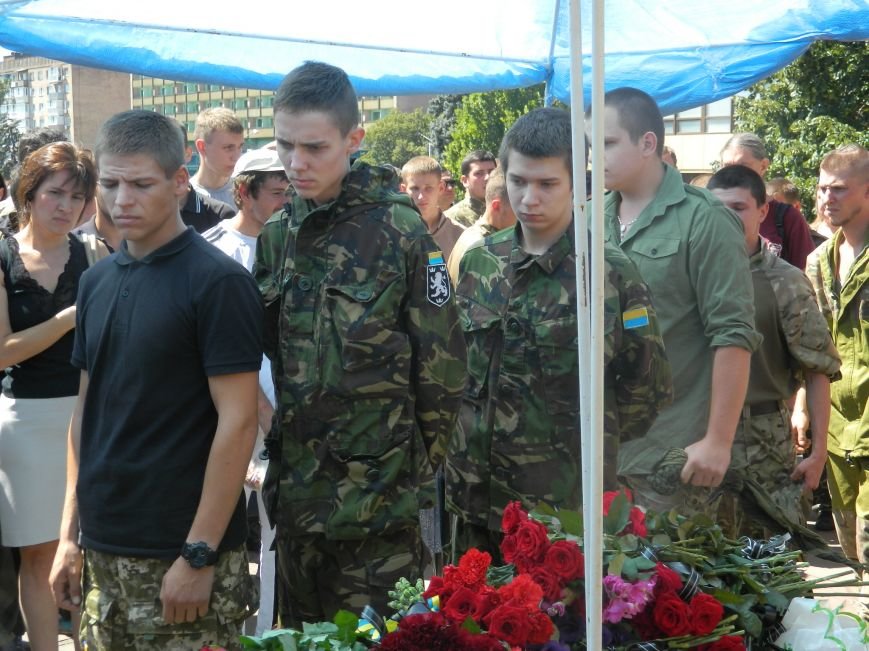 В Запорожье попрощались с 19-летним погибшим героем Данилом Касьяне... В Запорожье попрощались с 19-летним погибшим героем Данилом Касьяненко (ФОТО, ВИДЕО) (фото) - фото 15