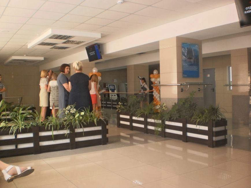 Все справки работники «АрселорМиттал Кривой Рог» смогут получать в «Едином окне» (фото) - фото 1 Все справки работники «АрселорМиттал Кривой Рог» смогут получать в «Едином окне» (фото) - фото 1