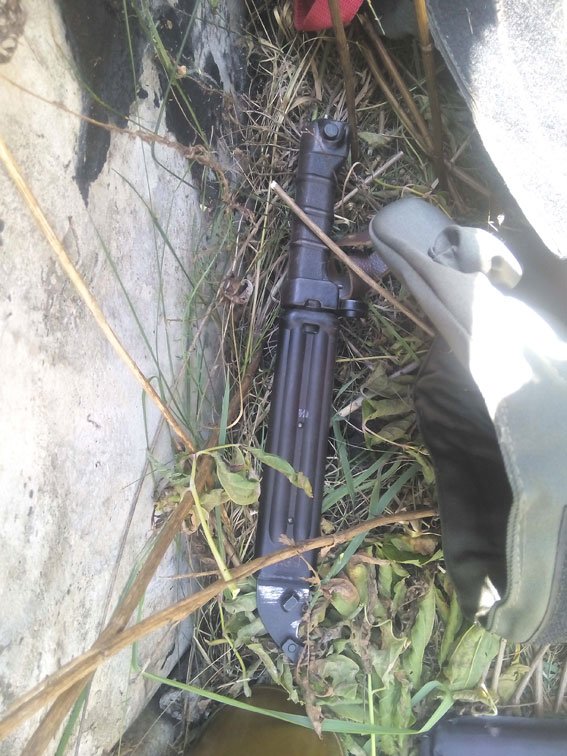 На Полтавщине милиция нашла тайник с боеприпасами и военным обмундированием (ФОТО) (фото) - фото 1 На Полтавщине милиция нашла тайник с боеприпасами и военным обмундированием (ФОТО) (фото) - фото 1