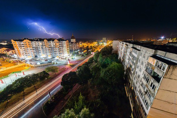 Неймовірна краса франківського неба під час грози (ФОТОРЕПОРТАЖ) (фото) - фото 6 Неймовірна краса франківського неба під час грози (ФОТОРЕПОРТАЖ) (фото) - фото 6