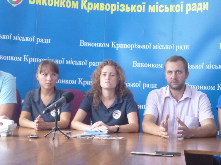 За день представители организации «Четыре лапы» стерилизовали 15 бездомных животных в Кривом Роге (ФОТО) (фото) - фото 3 За день представители организации «Четыре лапы» стерилизовали 15 бездомных животных в Кривом Роге (ФОТО) (фото) - фото 3