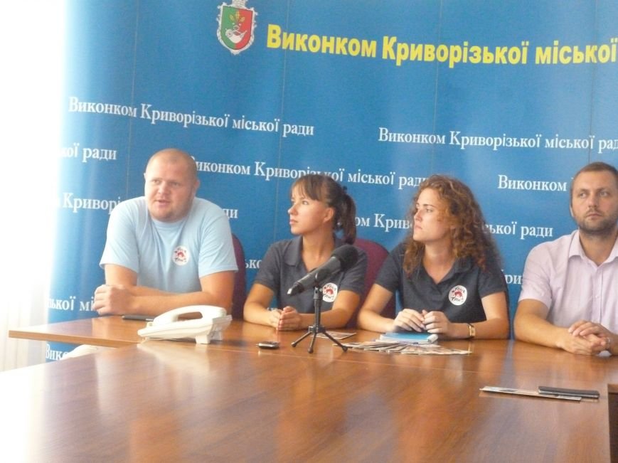 За день представители организации «Четыре лапы» стерилизовали 15 бездомных животных в Кривом Роге (ФОТО) (фото) - фото 2 За день представители организации «Четыре лапы» стерилизовали 15 бездомных животных в Кривом Роге (ФОТО) (фото) - фото 2