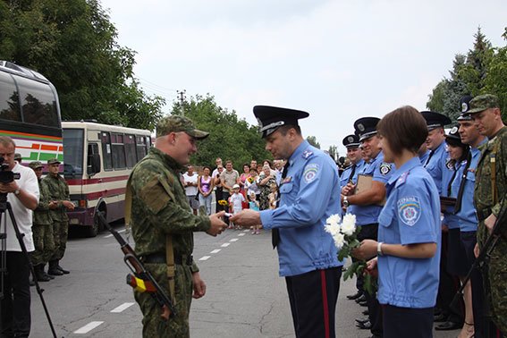 15 ЗВЕДЕНИЙ ЗАГІН ВІННИЦЬКИХ МІЛІЦІОНЕРІВ ПОВЕРНУВСЯ З ЗОНИ АТО (ФОТО, ВІДЕО) (фото) - фото 1 15 ЗВЕДЕНИЙ ЗАГІН ВІННИЦЬКИХ МІЛІЦІОНЕРІВ ПОВЕРНУВСЯ З ЗОНИ АТО (ФОТО, ВІДЕО) (фото) - фото 1