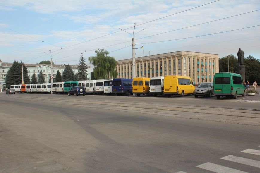 Что с 29-м маршрутом в Днепродзержинске (фото) - фото 4 Что с 29-м маршрутом в Днепродзержинске (фото) - фото 4