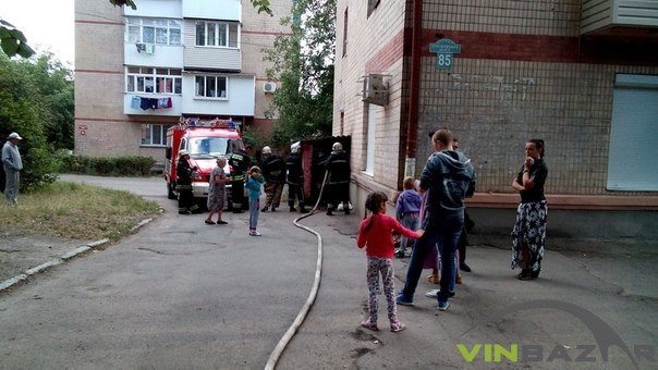 Пожежа біля ресторану «Сіті» у Вінниці, люди кажуть - підпал (Фото+Відео) (фото) - фото 1 Пожежа біля ресторану «Сіті» у Вінниці, люди кажуть - підпал (Фото+Відео) (фото) - фото 1