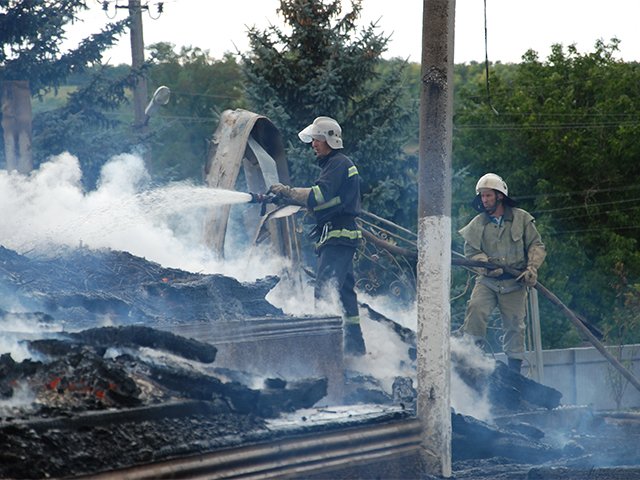 Церковь на Николаевщине сгорела дотла после торжественного богослужения (ФОТО) (фото) - фото 4 Церковь на Николаевщине сгорела дотла после торжественного богослужения (ФОТО) (фото) - фото 4