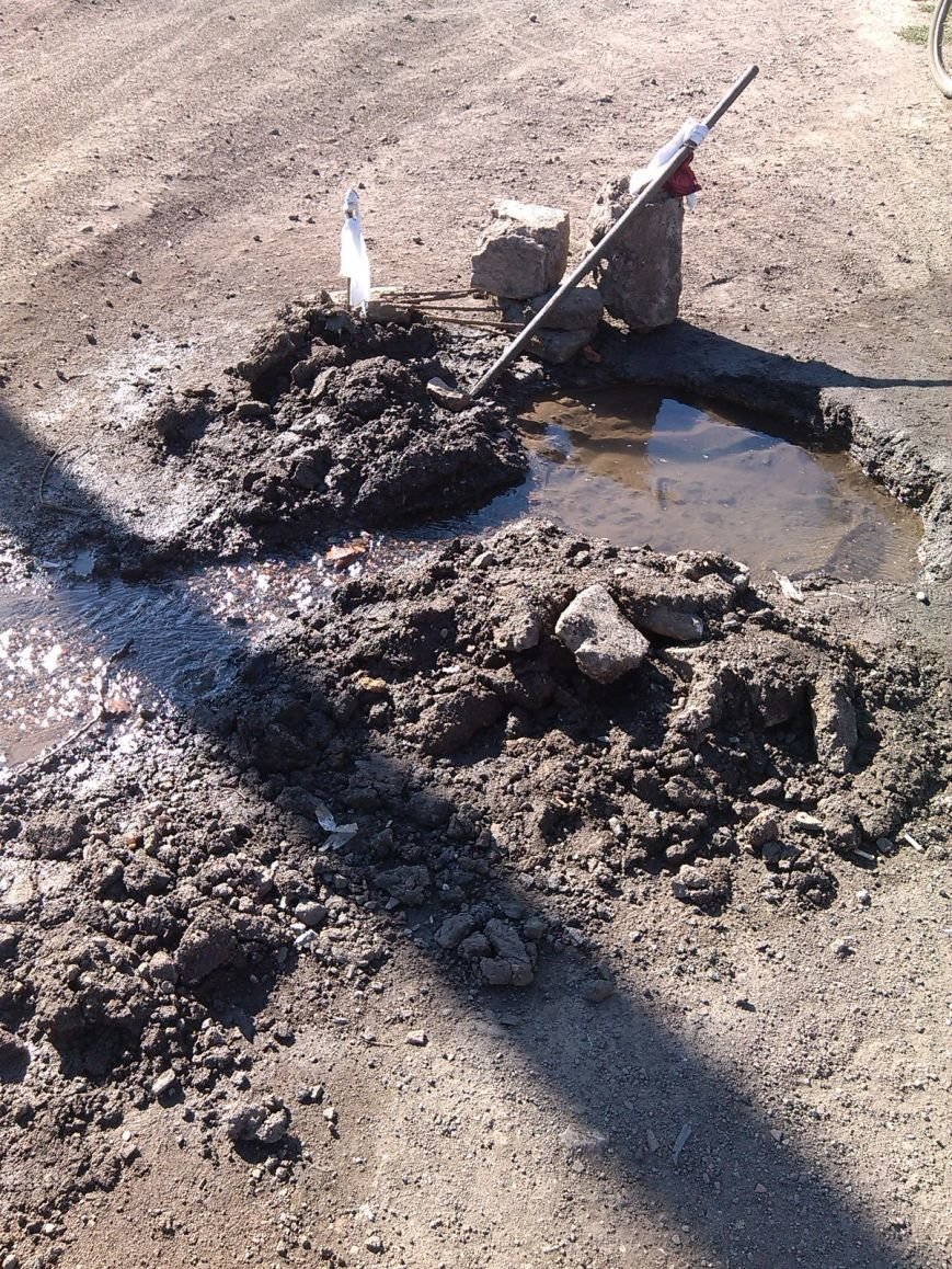 После наполнения водоводов продолжают заполняться водой и улицы Димитрова (фото) - фото 1 После наполнения водоводов продолжают заполняться водой и улицы Димитрова (фото) - фото 1