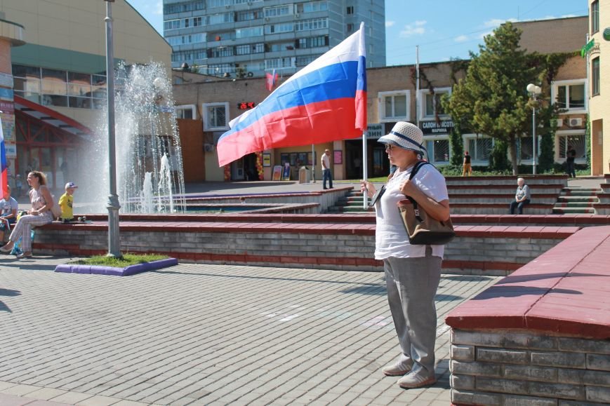 В ТиНАО в Троицке состоялся спринт в честь Дня Государственного флага РФ (ФОТО) (фото) - фото 1