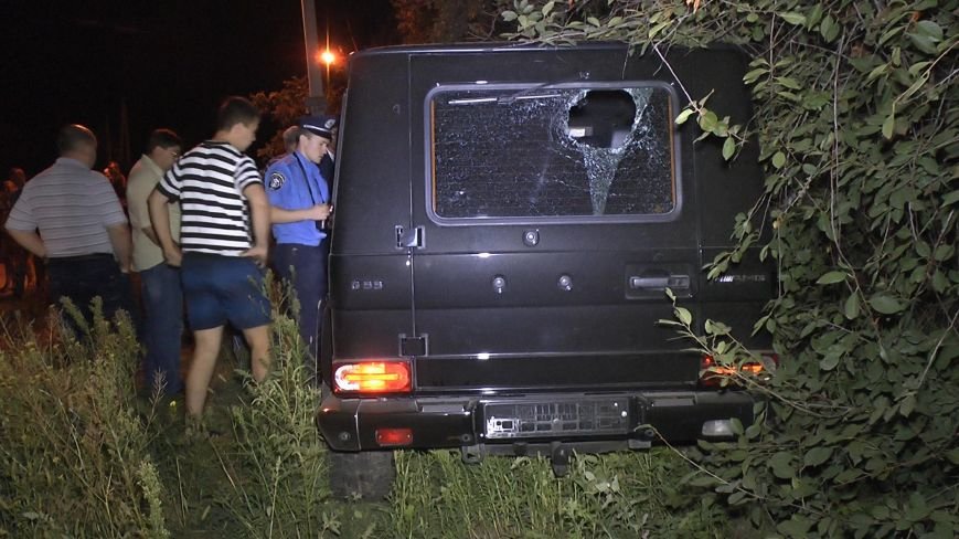 ДТП в Днепропетровске: Мерседес сбил 4-х пешеходов, одна женщина погибла (ФОТО) (фото) - фото 5 ДТП в Днепропетровске: Мерседес сбил 4-х пешеходов, одна женщина погибла (ФОТО) (фото) - фото 5