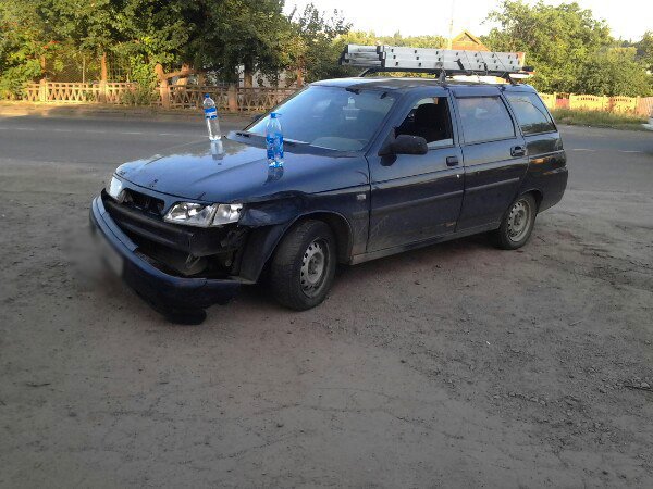 ДТП в Кривом Роге: совершая обгон 3 автомобилей, «Peugeot» столкнулся с «ВАЗом» и влетел в столб (ФОТО) (фото) - фото 1 ДТП в Кривом Роге: совершая обгон 3 автомобилей, «Peugeot» столкнулся с «ВАЗом» и влетел в столб (ФОТО) (фото) - фото 1