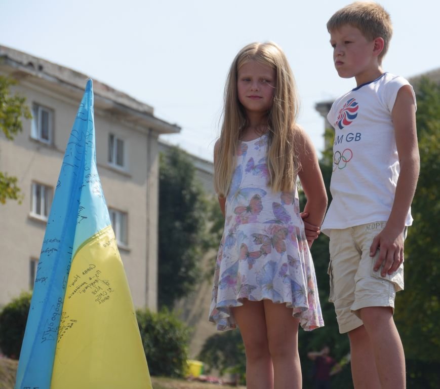 Тернопільські волонтери разом з військовими влаштували польову кухню, щоб зібрати кошти для бійців АТО (ФОТОРЕПОРТАЖ) (фото) - фото 1 Тернопільські волонтери разом з військовими влаштували польову кухню, щоб зібрати кошти для бійців АТО (ФОТОРЕПОРТАЖ) (фото) - фото 1