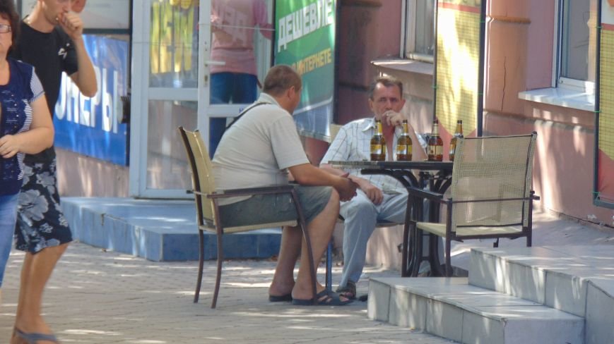 Начало осени в Мариуполе выдалось аномально жарким, завтра ожидается шторм (ФОТО) (фото) - фото 2 Начало осени в Мариуполе выдалось аномально жарким, завтра ожидается шторм (ФОТО) (фото) - фото 2