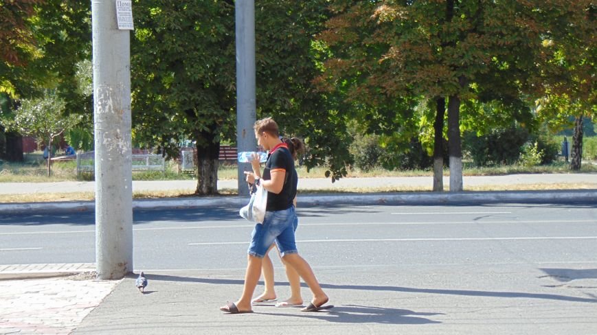 Начало осени в Мариуполе выдалось аномально жарким, завтра ожидается шторм (ФОТО) (фото) - фото 1 Начало осени в Мариуполе выдалось аномально жарким, завтра ожидается шторм (ФОТО) (фото) - фото 1