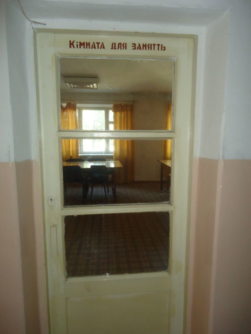 Ревизор по-красноармейски: как живут студенты КИИДонНТУ? (фото) - фото 9 Ревизор по-красноармейски: как живут студенты КИИДонНТУ? (фото) - фото 9