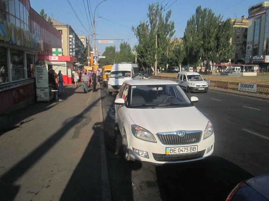 В Николаеве водители устроили беспредел на дорогах (ФОТО) (фото) - фото 2 В Николаеве водители устроили беспредел на дорогах (ФОТО) (фото) - фото 2