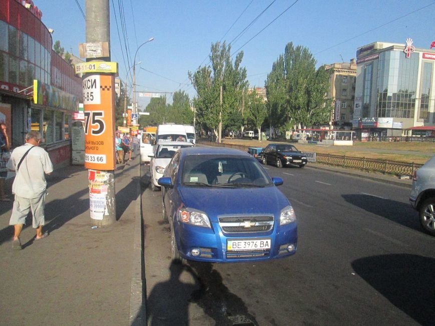 В Николаеве водители устроили беспредел на дорогах (ФОТО) (фото) - фото 2 В Николаеве водители устроили беспредел на дорогах (ФОТО) (фото) - фото 2