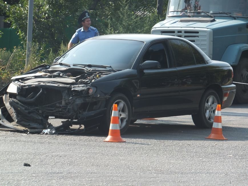 В Кировограде произошло ДТП - пассажирский микроавтобус vs. легковой автомобиль. ФОТО (фото) - фото 1 В Кировограде произошло ДТП - пассажирский микроавтобус vs. легковой автомобиль. ФОТО (фото) - фото 1