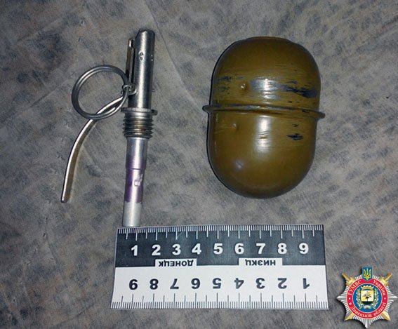 Красноармейские правоохранители изъяли боеприпас у подследственного, сейчас находящегося в СИЗО (фото) - фото 1 Красноармейские правоохранители изъяли боеприпас у подследственного, сейчас находящегося в СИЗО (фото) - фото 1
