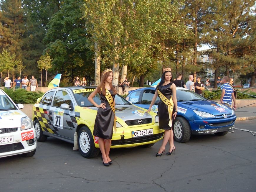В Николаев на ралли «За мир» съехались лучшие гонщики Украины (ФОТОРЕПОРТАЖ) (фото) - фото 1 В Николаев на ралли «За мир» съехались лучшие гонщики Украины (ФОТОРЕПОРТАЖ) (фото) - фото 1