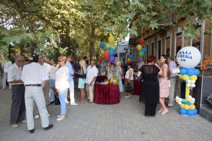 В Николаевском театре открылся юбилейный 10 сезон (ФОТО) (фото) - фото 1 В Николаевском театре открылся юбилейный 10 сезон (ФОТО) (фото) - фото 1