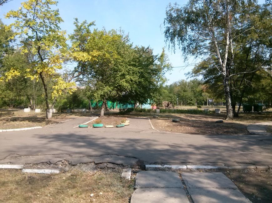 Мариупольцев возмутило продолжением уничтожения деревьев в Приморском парке (ФОТО) (фото) - фото 3 Мариупольцев возмутило продолжением уничтожения деревьев в Приморском парке (ФОТО) (фото) - фото 3