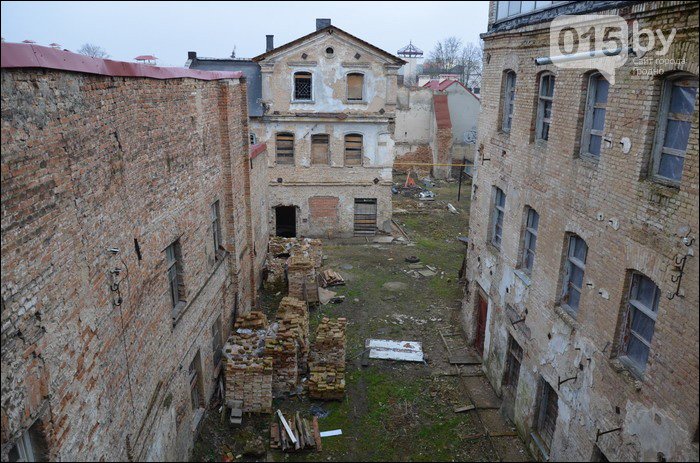 Спустя 10 лет «реставрации» дом купца Муравьева заново выставят на торги (фото) - фото 2 Спустя 10 лет «реставрации» дом купца Муравьева заново выставят на торги (фото) - фото 2