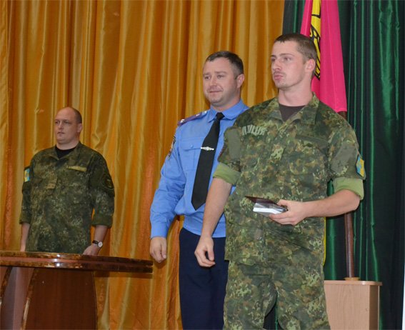 40 бійців батальйону «Кіровоград» вирушили на зміну колегам у зону проведення АТО.ФОТО (фото) - фото 1 40 бійців батальйону «Кіровоград» вирушили на зміну колегам у зону проведення АТО.ФОТО (фото) - фото 1