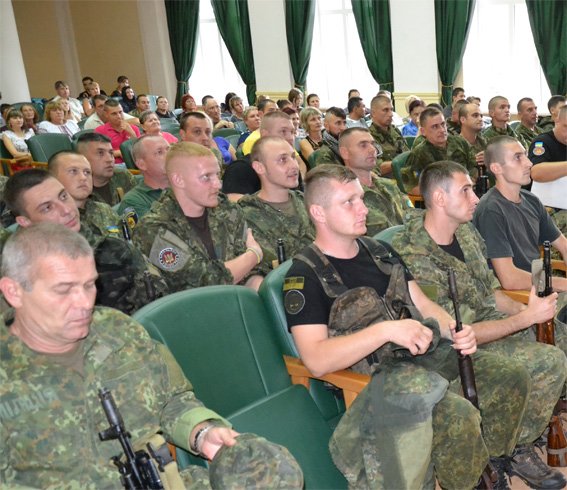 40 бійців батальйону «Кіровоград» вирушили на зміну колегам у зону проведення АТО.ФОТО (фото) - фото 1 40 бійців батальйону «Кіровоград» вирушили на зміну колегам у зону проведення АТО.ФОТО (фото) - фото 1