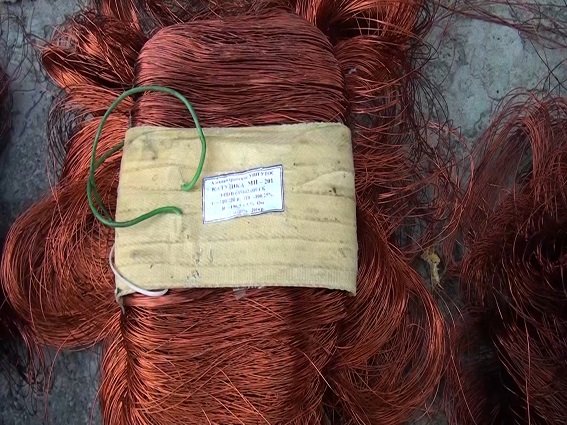 В Соломенском районе милиция задержала серийного вора лифтовых катушек (ВИДЕО) (фото) - фото 1 В Соломенском районе милиция задержала серийного вора лифтовых катушек (ВИДЕО) (фото) - фото 1