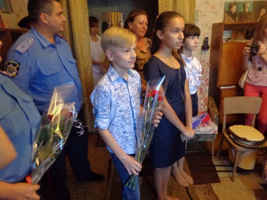 В честь Дня освобождения Донбасса в Красноармейске поздравили ветерана и героя войны Михаила Глобенко (фото) - фото 1 В честь Дня освобождения Донбасса в Красноармейске поздравили ветерана и героя войны Михаила Глобенко (фото) - фото 1