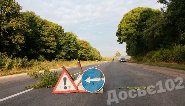 На Тернопільщині перекинулась вантажівка (ФОТО) оновлено (фото) - фото 1 На Тернопільщині перекинулась вантажівка (ФОТО) оновлено (фото) - фото 1