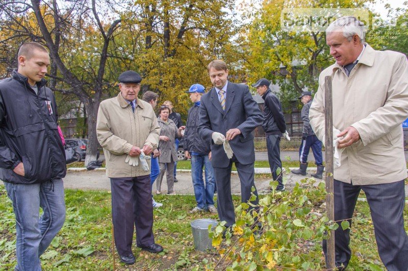 В южной части Полевского появился новый символ Победы. Фоторепортаж (фото) - фото 1 В южной части Полевского появился новый символ Победы. Фоторепортаж (фото) - фото 1
