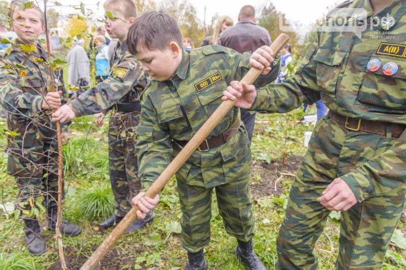 В южной части Полевского появился новый символ Победы. Фоторепортаж (фото) - фото 1 В южной части Полевского появился новый символ Победы. Фоторепортаж (фото) - фото 1