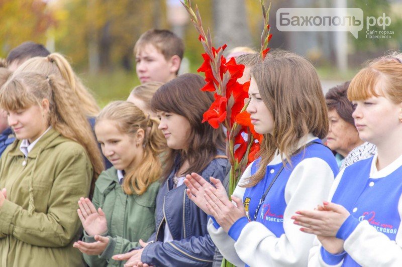 В южной части Полевского появился новый символ Победы. Фоторепортаж (фото) - фото 1 В южной части Полевского появился новый символ Победы. Фоторепортаж (фото) - фото 1