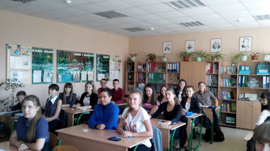 В Красноармейском учебно-воспитательном комплексе прошел профориентационный урок для старших классов (фото) - фото 1 В Красноармейском учебно-воспитательном комплексе прошел профориентационный урок для старших классов (фото) - фото 1