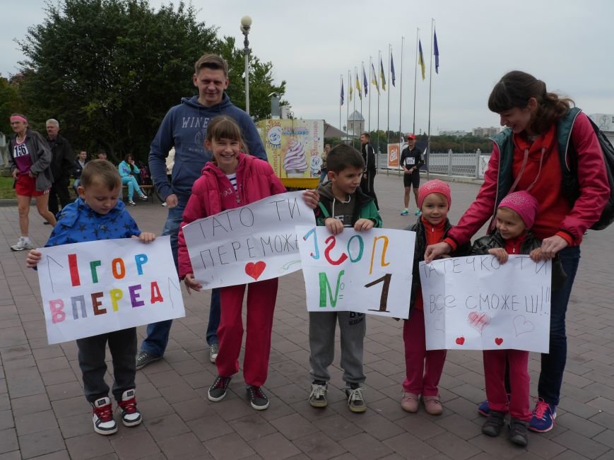 Понад 100 спортсменів-аматорів взяли участь у легкоатлетичному пробігу “Тернопільська Озеряна» (Фоторепортаж) (фото) - фото 1 Понад 100 спортсменів-аматорів взяли участь у легкоатлетичному пробігу “Тернопільська Озеряна» (Фоторепортаж) (фото) - фото 1