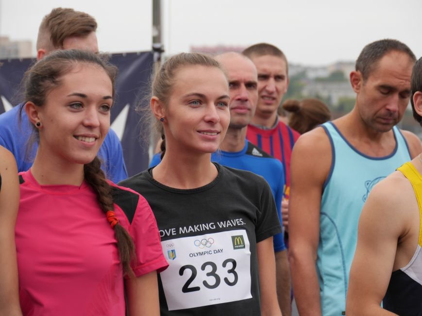 Понад 100 спортсменів-аматорів взяли участь у легкоатлетичному пробігу “Тернопільська Озеряна» (Фоторепортаж) (фото) - фото 1 Понад 100 спортсменів-аматорів взяли участь у легкоатлетичному пробігу “Тернопільська Озеряна» (Фоторепортаж) (фото) - фото 1