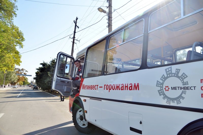 На двух новых автобусах для Сартаны проезд должен быть не боле двух гривен, – Вадим Бойченко (фото) - фото 1 На двух новых автобусах для Сартаны проезд должен быть не боле двух гривен, – Вадим Бойченко (фото) - фото 1