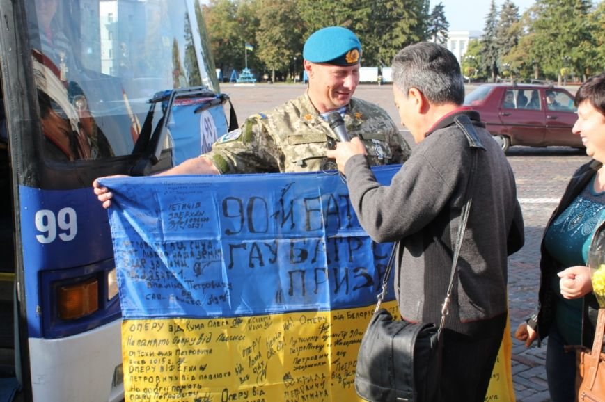 В Чернигов из зоны АТО вернулись «киборги» (фото) - фото 1 В Чернигов из зоны АТО вернулись «киборги» (фото) - фото 1