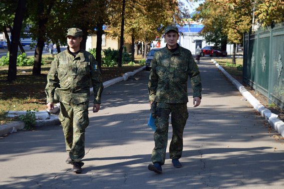 Оперативно-профилактическая отработка правоохранителей Красноармейска сопровождалась раскрытием пяти правонарушений (фото) - фото 3 Оперативно-профилактическая отработка правоохранителей Красноармейска сопровождалась раскрытием пяти правонарушений (фото) - фото 3