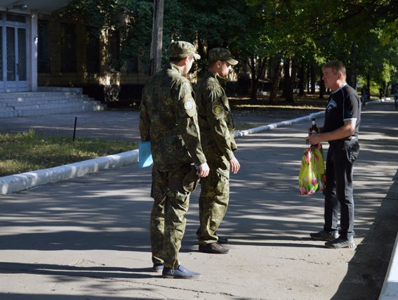 Оперативно-профилактическая отработка правоохранителей Красноармейска сопровождалась раскрытием пяти правонарушений (фото) - фото 4 Оперативно-профилактическая отработка правоохранителей Красноармейска сопровождалась раскрытием пяти правонарушений (фото) - фото 4