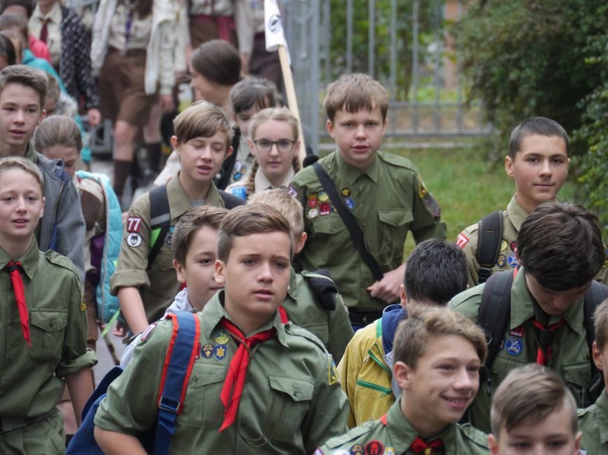 Сотні пластунів пройшли урочистим маршем у центрі Тернополя (ФОТОРЕПОРТАЖ) (фото) - фото 2 Сотні пластунів пройшли урочистим маршем у центрі Тернополя (ФОТОРЕПОРТАЖ) (фото) - фото 2