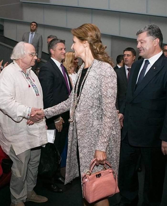 Марина Порошенко розповіла, звідки у неї модна сумочка за півмільйона (фото) - фото 1 Марина Порошенко розповіла, звідки у неї модна сумочка за півмільйона (фото) - фото 1