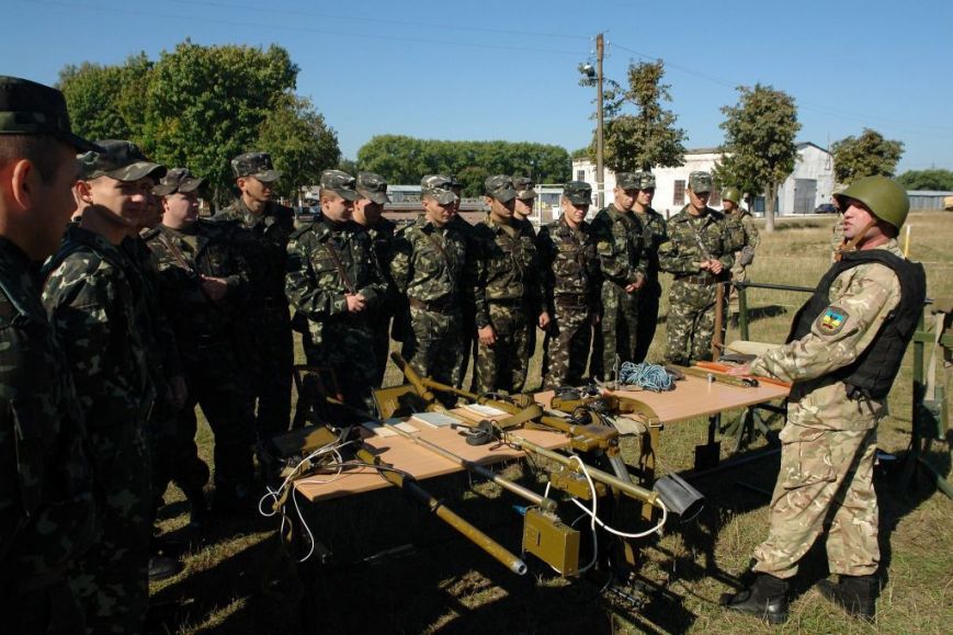 Военные со всей страны приехали в Чернигов (фото) - фото 1 Военные со всей страны приехали в Чернигов (фото) - фото 1